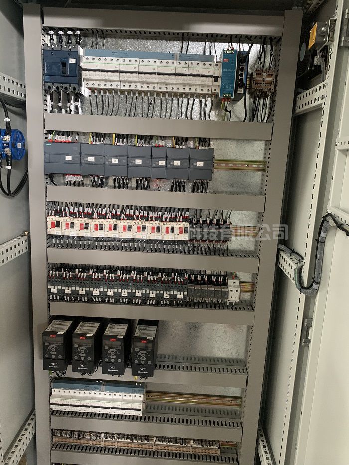 西門子PLC控制系統(tǒng)-施耐德低壓電器