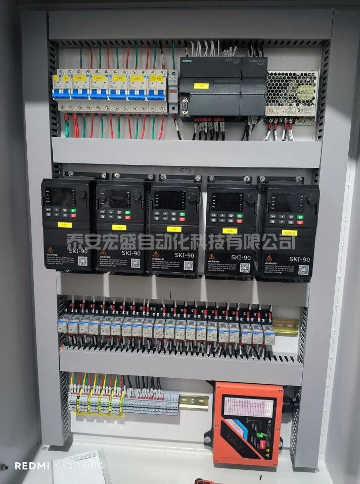 PLC控制柜 物聯(lián)遠程 控制PLC柜 成套電氣控制觸摸屏