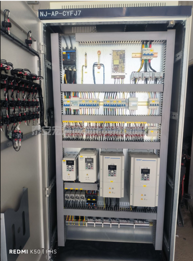 變頻控制柜恒壓供水、空壓機(jī)、風(fēng)機(jī)水泵